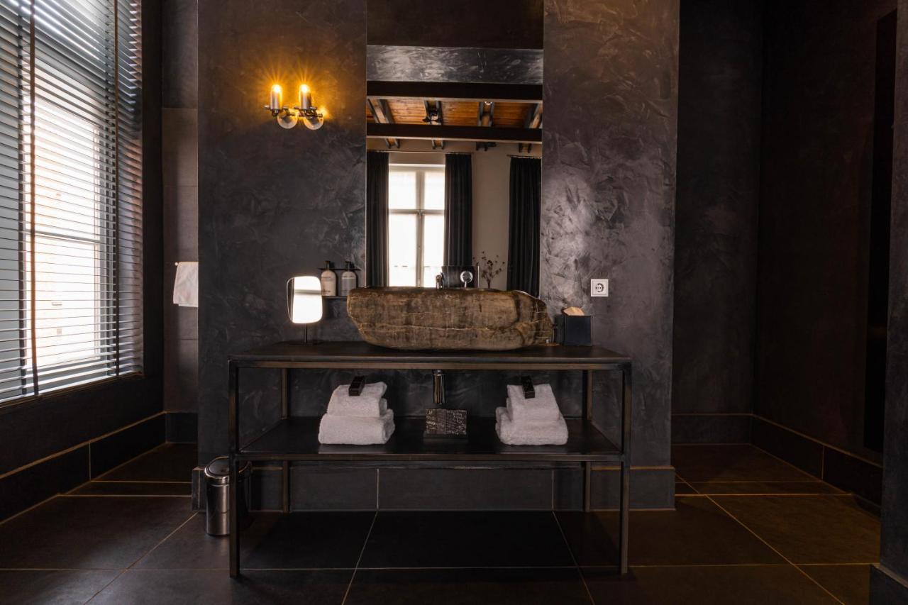 Het Arresthuis Roermond Eksteriør bilde Bathroom at the Hotel