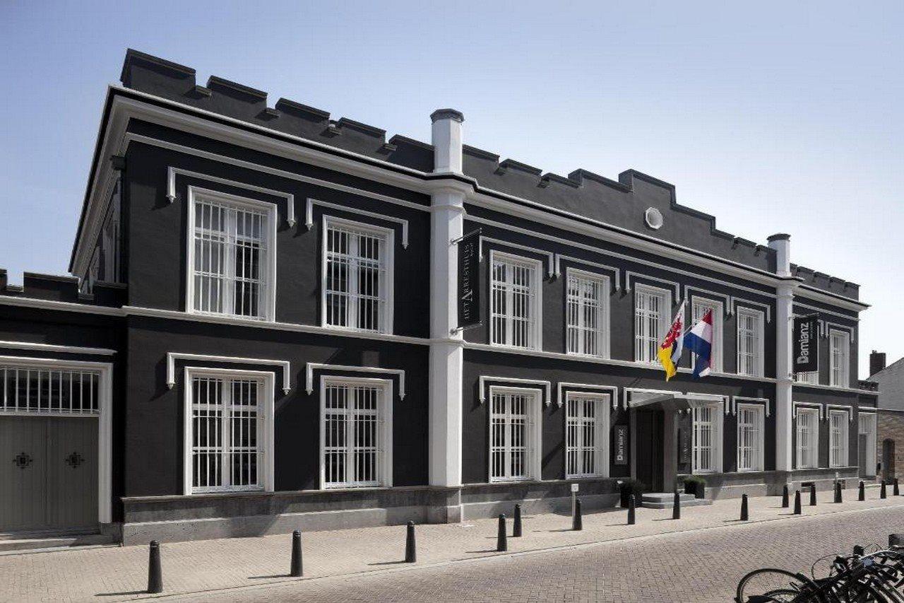 Het Arresthuis Roermond Eksteriør bilde The House of Representatives of Aruba, Bonaire, Curaçao and St. Maarten