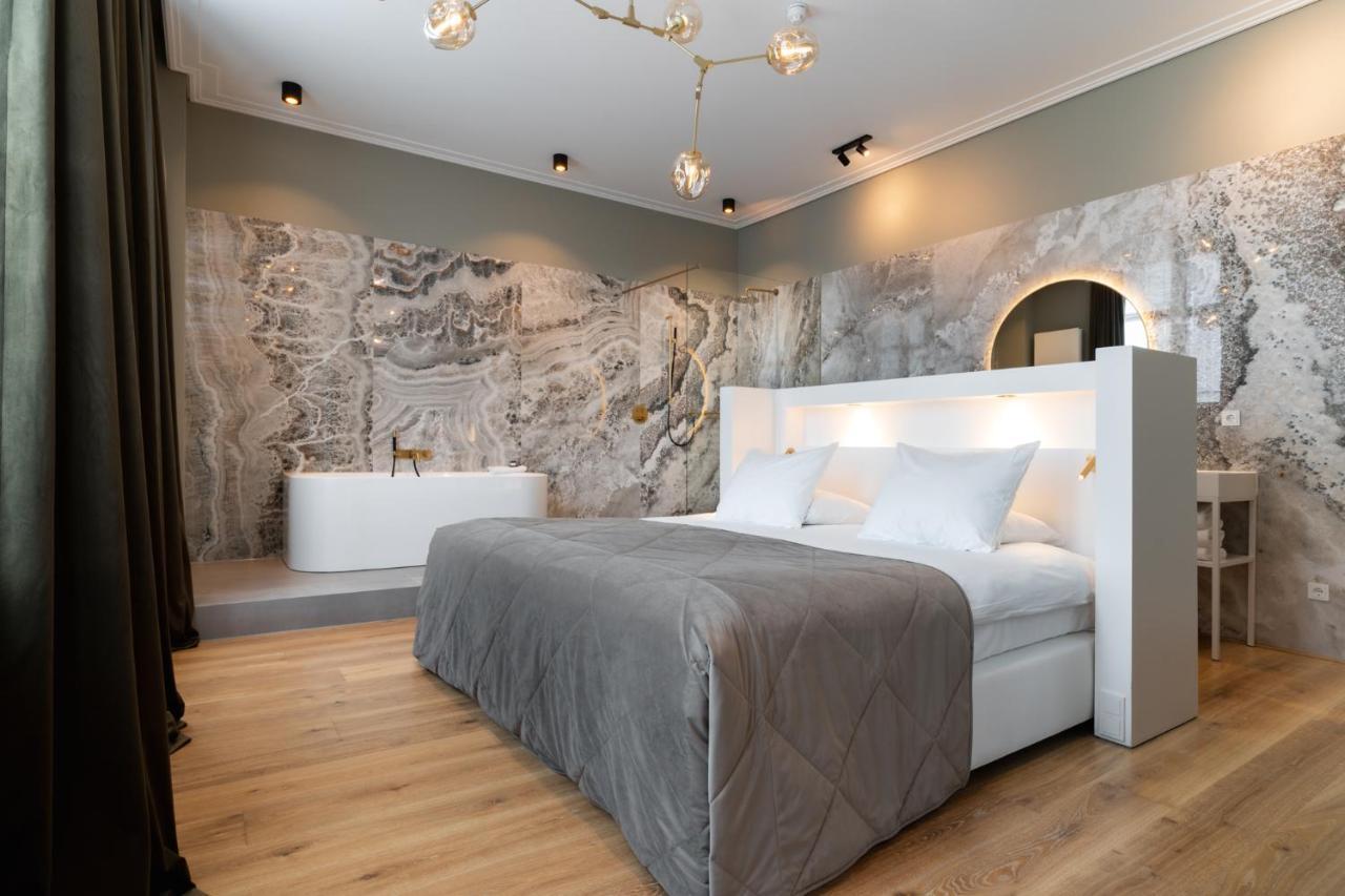 Het Arresthuis Roermond Eksteriør bilde A room at the hotel