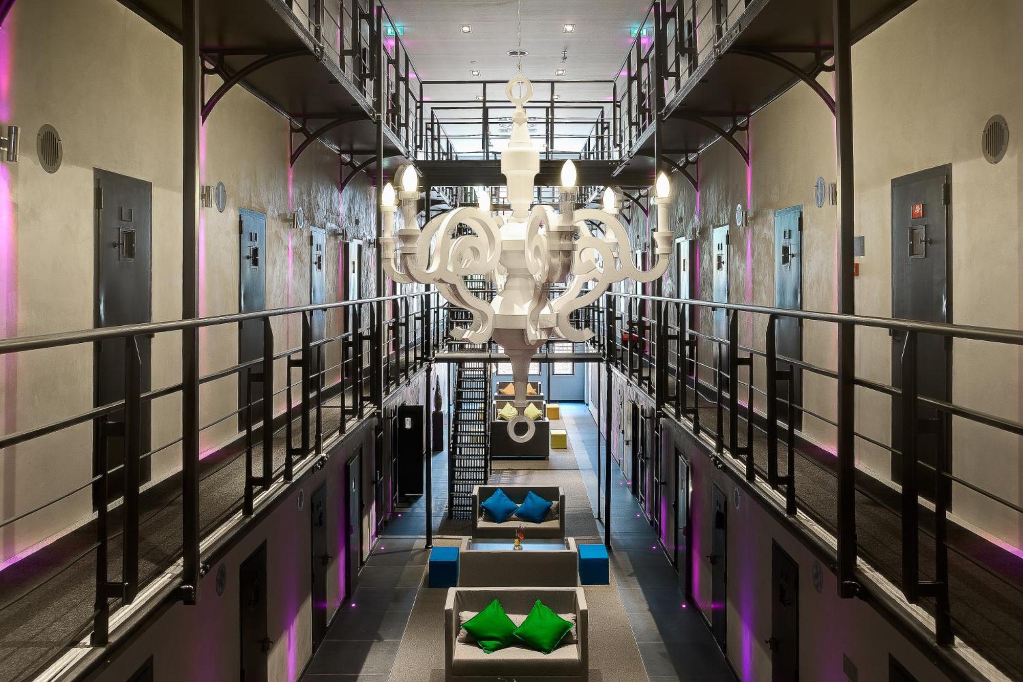 Het Arresthuis Roermond Eksteriør bilde The interior of the hotel